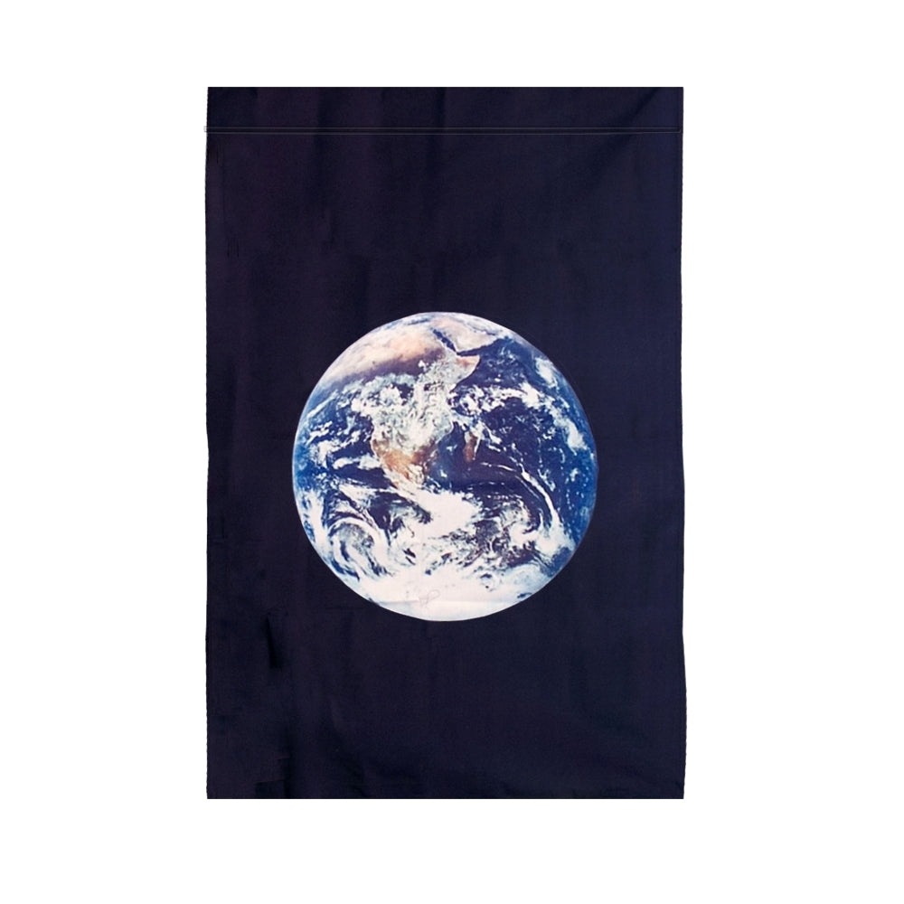 2X3 FT NYL-GLO EARTH BANNER